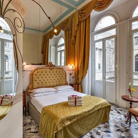 B&B Art Suite Santa Brigida Napoli Eksteriør billede