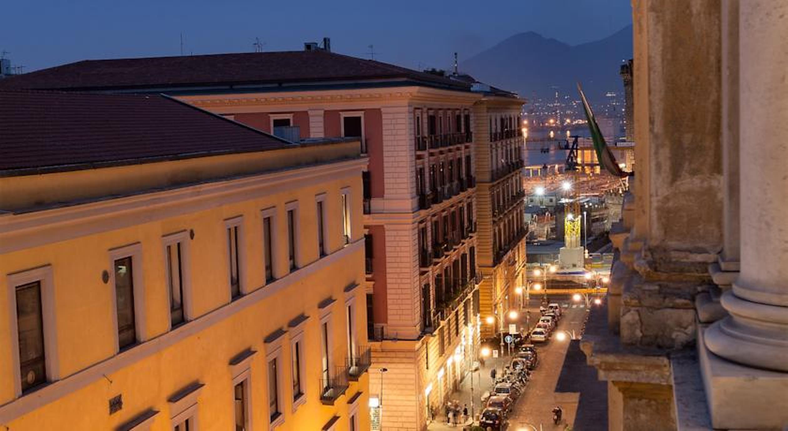 B&B Art Suite Santa Brigida Napoli Eksteriør billede